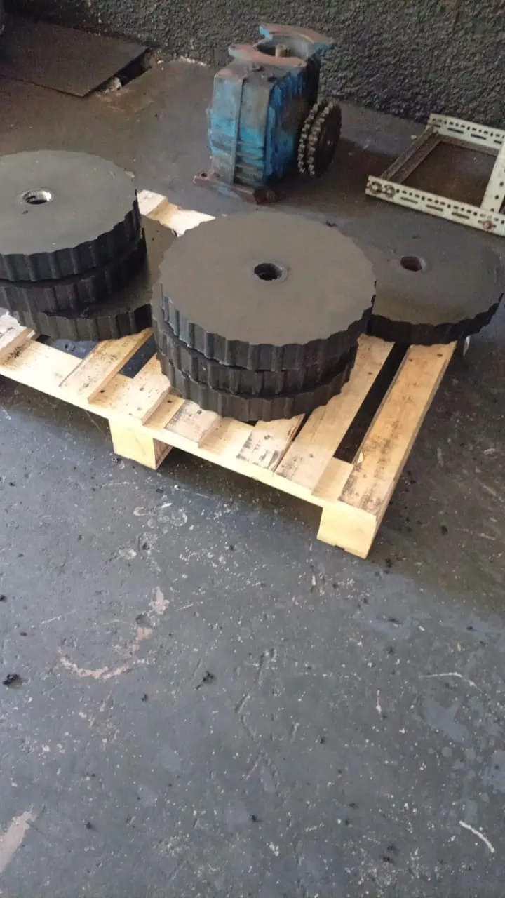 Componentes circulares moldados em borracha industrial